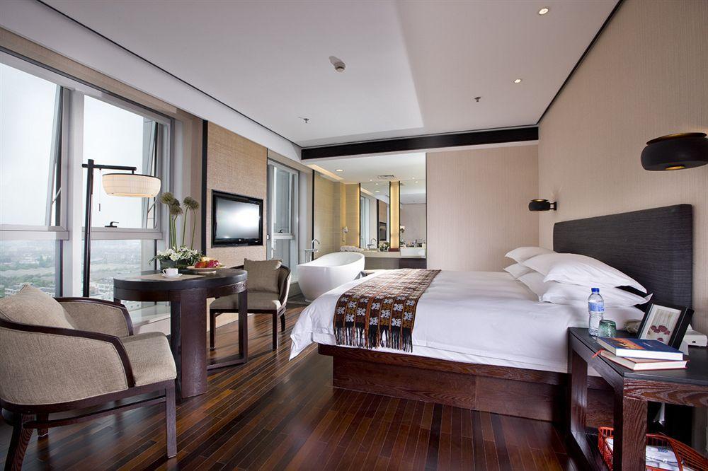 Ssaw Boutique Hotel Hefei Intime Centre Bagian luar foto